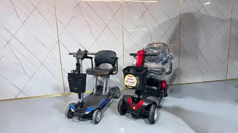 קלנועית מתקפלת ניידת במיוחד
